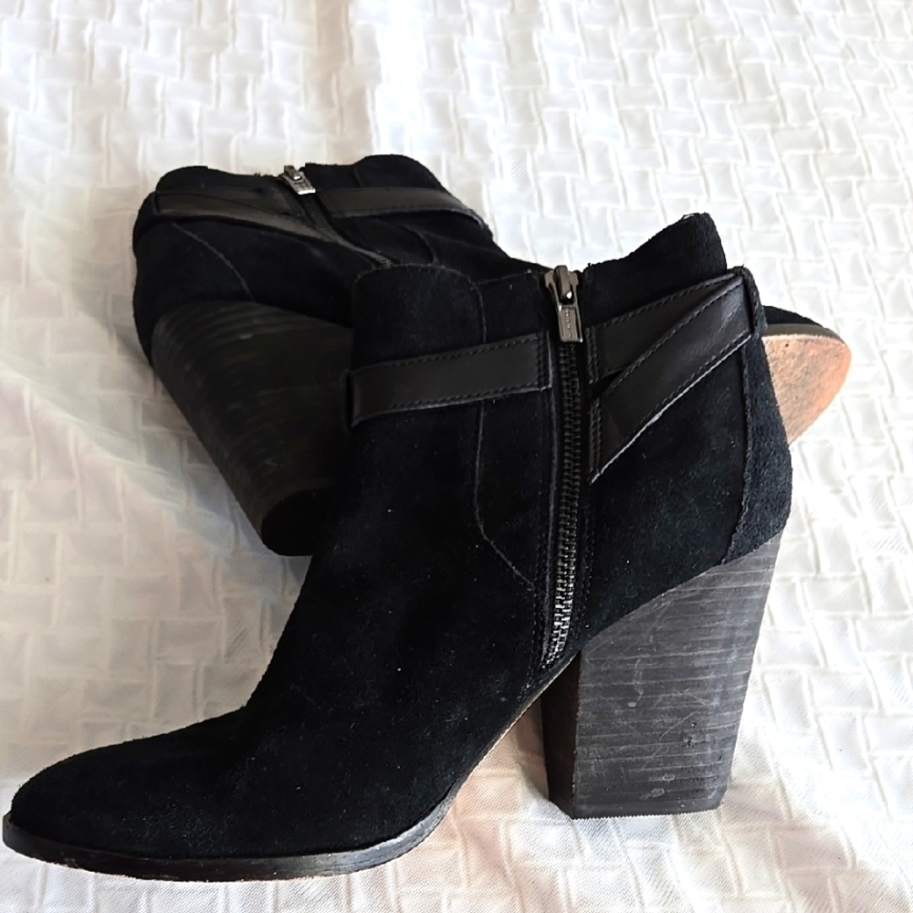 Cole Haan Black Suede Ankle Boots Mob Wife Office Siren Corpcore Boho Size 10B